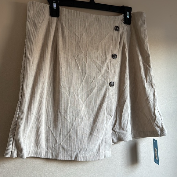 CupShe | Corduroy Skirt - Picture 2 of 6